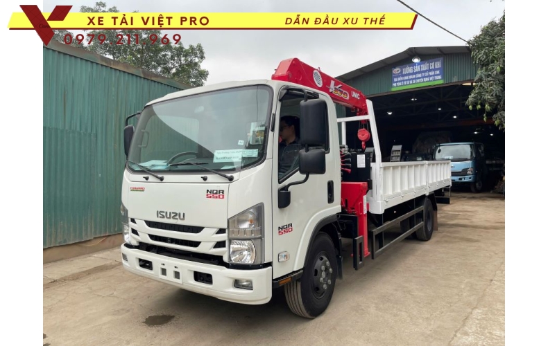 Xe Tải Isuzu FRR550 Gắn Cẩu Unic 375