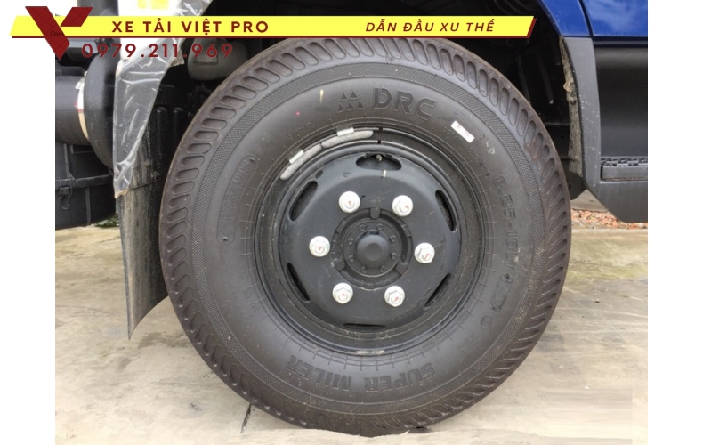 Báo giá Hyundai 110 xl thùng kín inxox mới nhất hiện nay