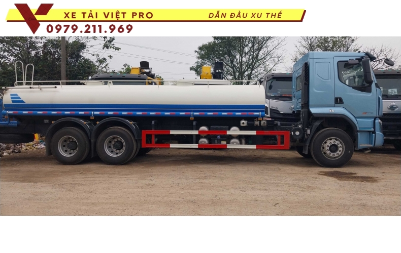 Báo giá mới nhất Xe tải Chenglong 3 chân téc chở nước