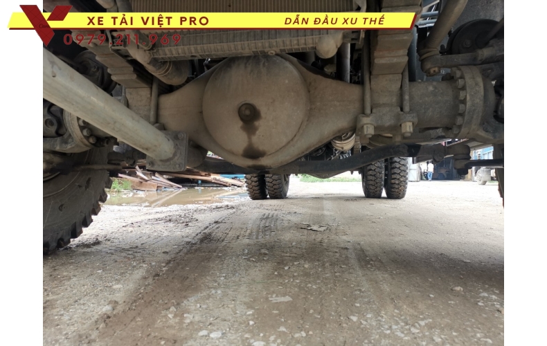 Xe Dongfeng téc nước 8 khối - thông số và giá mới nhất