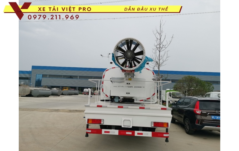 Dongfeng 3c chở nước phun sương giải pháp dập bụi nhanh